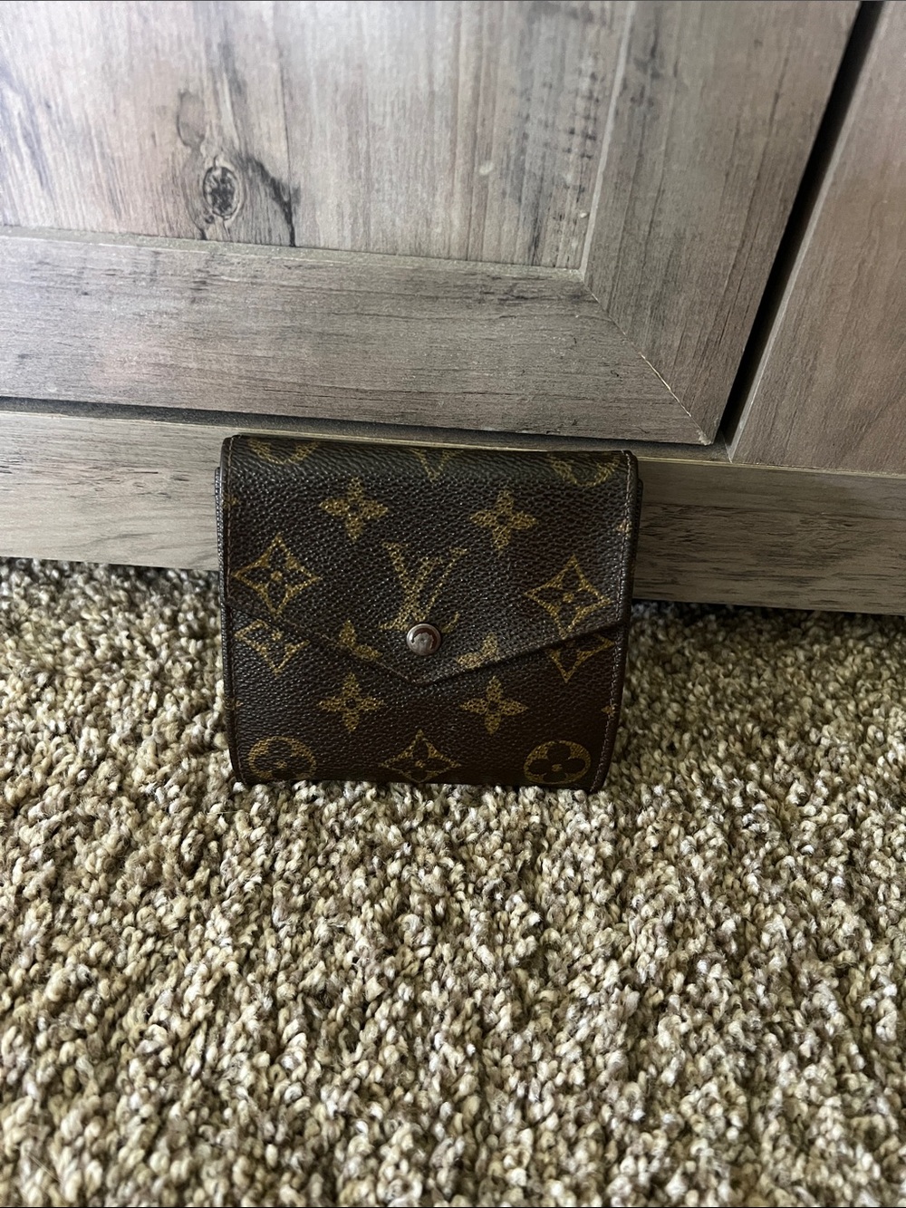 Louis Vuitton Monogram Small Card & Key Holder in Brown